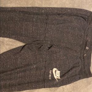 Nike sweatpants (Capri)